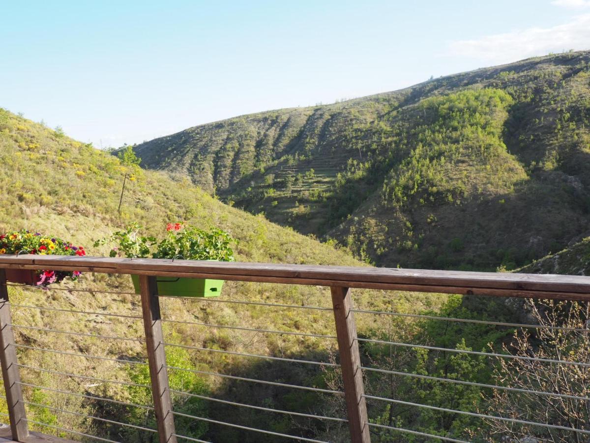 Chalet sur pilotis accès Spa Lucéram Esterno foto