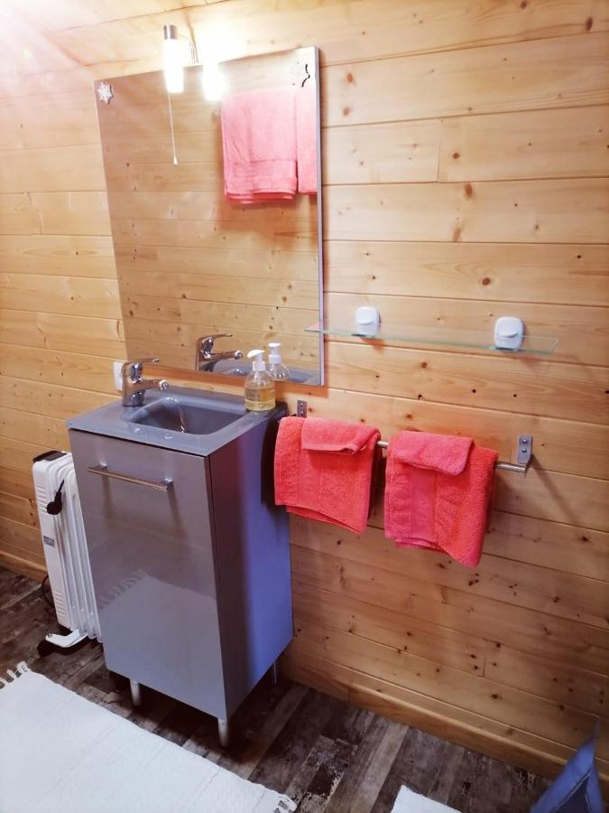 Chalet sur pilotis accès Spa Lucéram Esterno foto