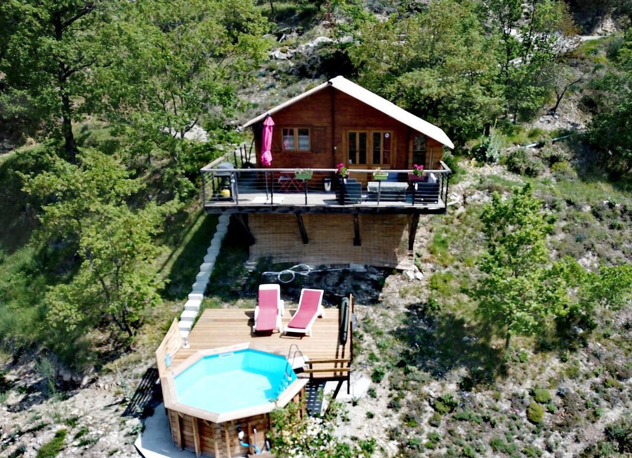 Chalet sur pilotis accès Spa Lucéram Esterno foto