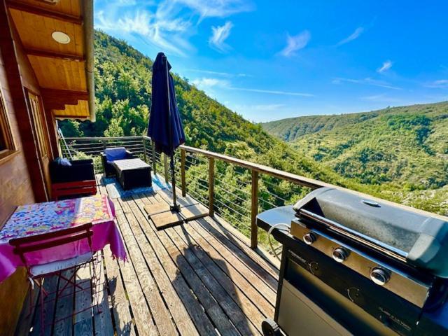Chalet sur pilotis accès Spa Lucéram Esterno foto