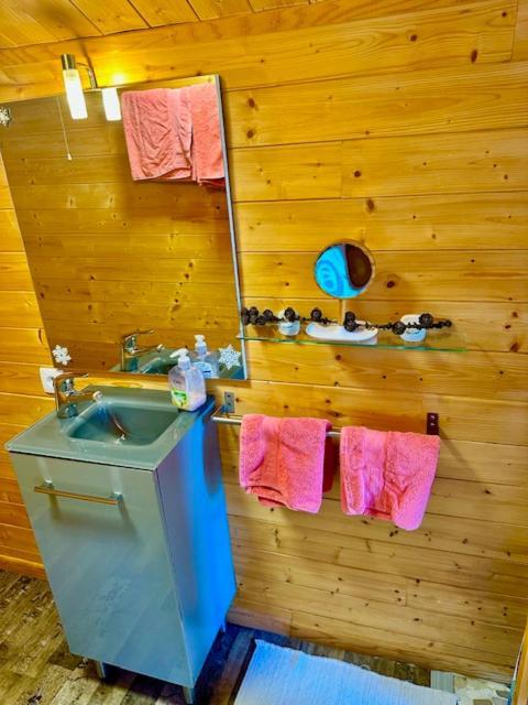 Chalet sur pilotis accès Spa Lucéram Esterno foto